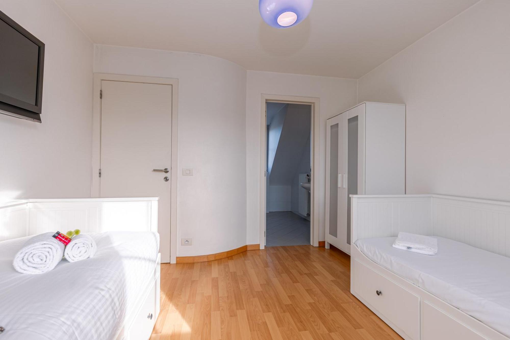 Charming Spacious Duplex Apt With Private Parking In Knokke Leilighet Eksteriør bilde